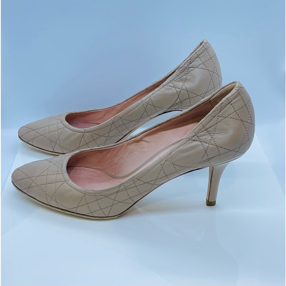 CHRISTIAN DIOR nude cannage quilted pump - Picture 2 of 6